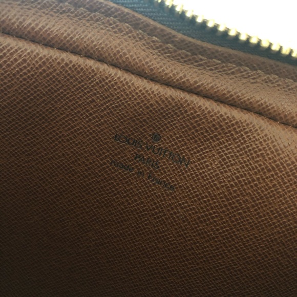 Louis Vuitton crossbody bag❣️ - Picture 4 of 9